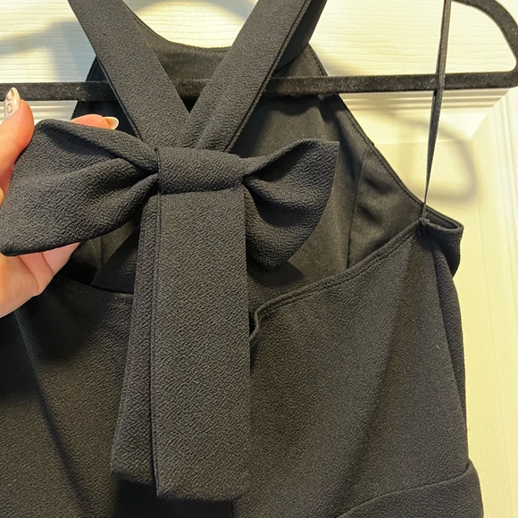 Formal dress - Picture 3 of 6